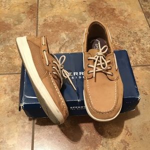Sperry boat shoes